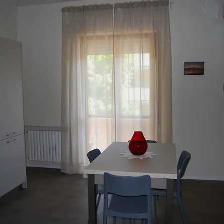 La Casa Di Sabrina דירה פרנקווילה אל מארה
